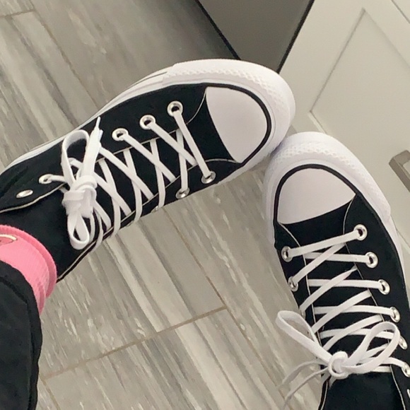 Meet your Posher, Hailie - Picture 1 of 1